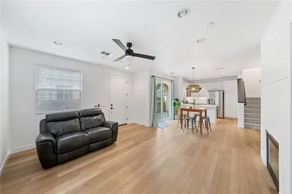 44982 HAWTHORN ST #207, Temecula, CA 92592