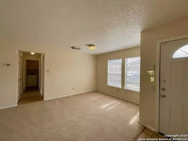 7819 Dueling Oak, San Antonio, TX 78254