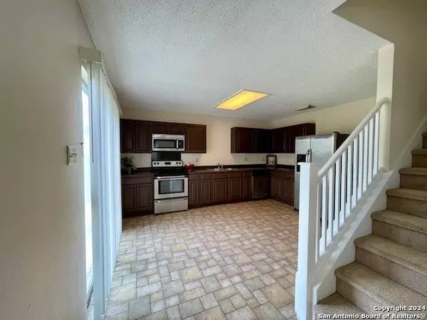 7819 Dueling Oak, San Antonio, TX 78254