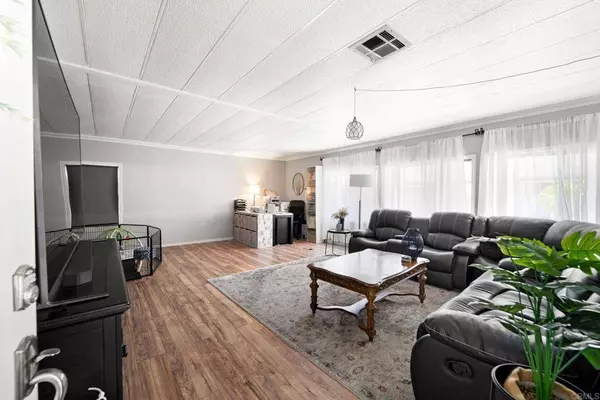 3131 Valley RD #SPC 68, National City, CA 91950