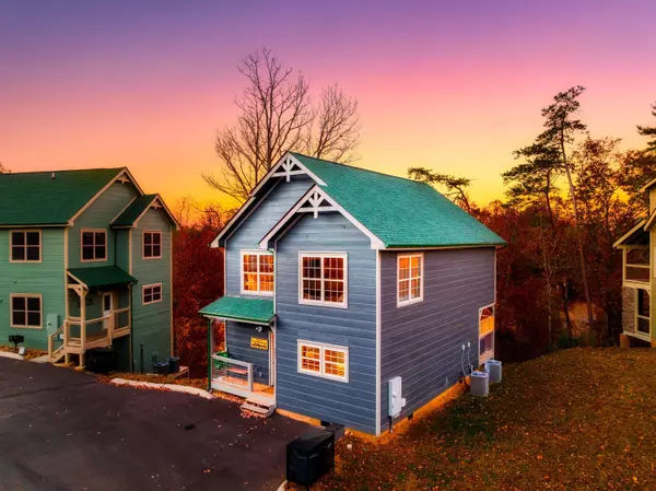 881 Osprey WAY, Pigeon Forge, TN 37863