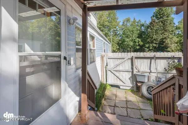 1908 Hillcrest DR #24, Anchorage, AK 99517