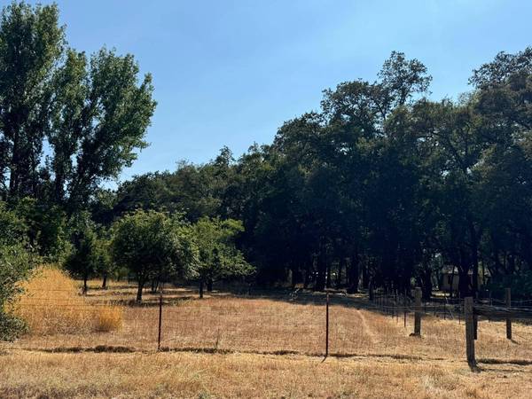 11015 Layla LN, Penn Valley, CA 95946