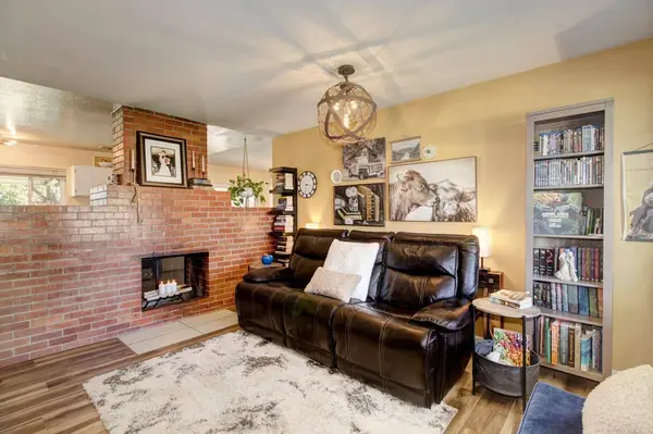 7464 Autumn AVE, Citrus Heights, CA 95621