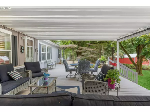 18535 S SCHUEBEL LN, Beavercreek, OR 97004