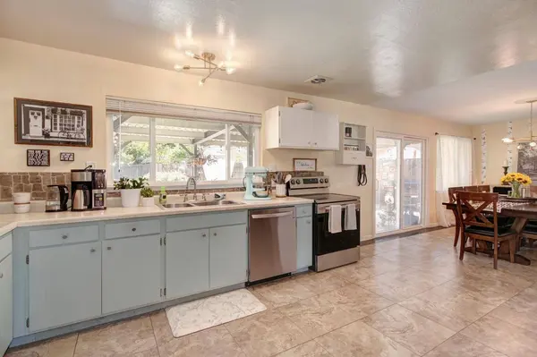 7464 Autumn AVE, Citrus Heights, CA 95621