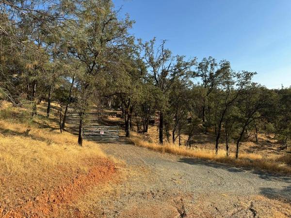 11015 Layla LN, Penn Valley, CA 95946