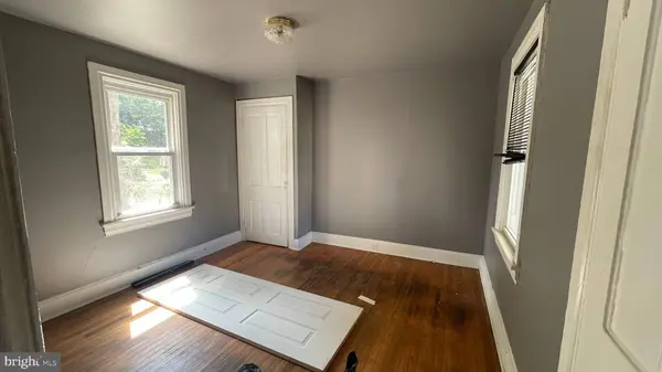 62 PINE ST, Beverly, NJ 08010