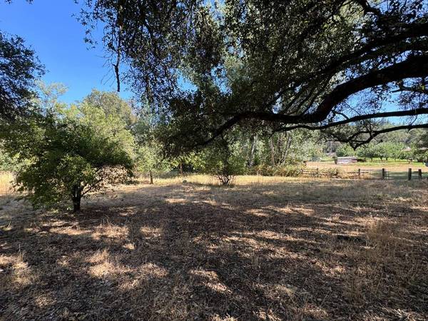 11015 Layla LN, Penn Valley, CA 95946