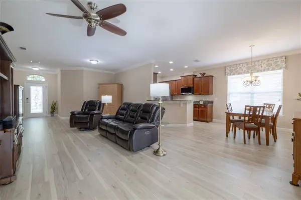 1379 LONGLEY PL, Deland, FL 32724