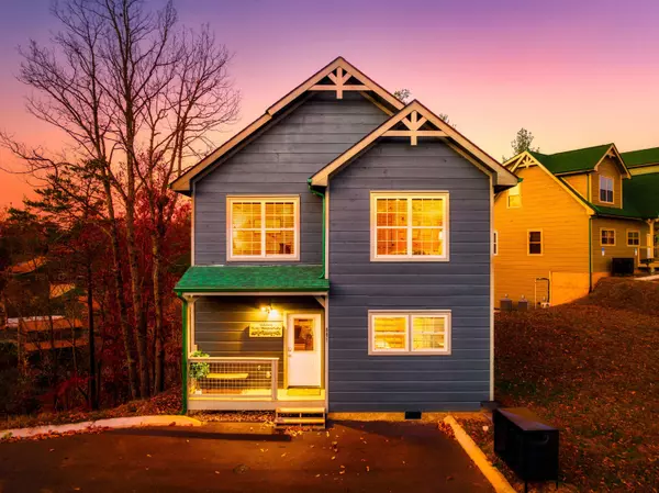 881 Osprey WAY, Pigeon Forge, TN 37863