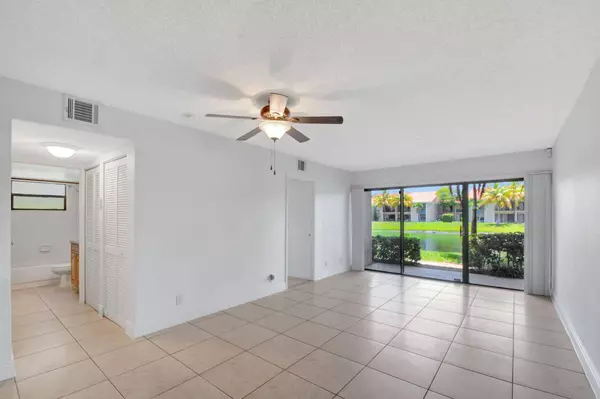 1495 Lake Crystal DR B, West Palm Beach, FL 33411
