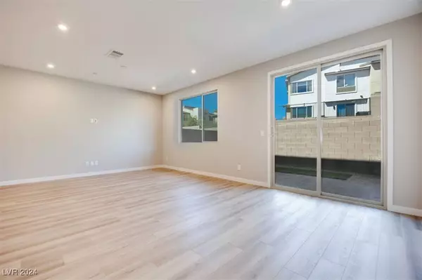 645 Echelon Street, Las Vegas, NV 89138