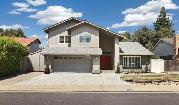 1709 Edgebrook DR, Modesto, CA 95355