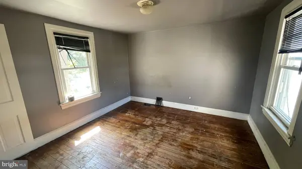 62 PINE ST, Beverly, NJ 08010