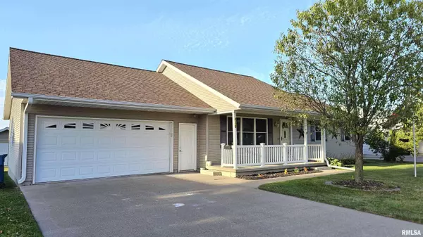 418 16TH PL, Camanche, IA 52730