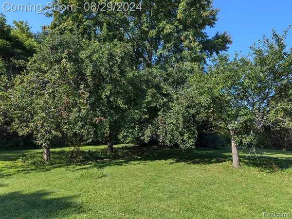 2234 BOWERS Road, Lapeer, MI 48446