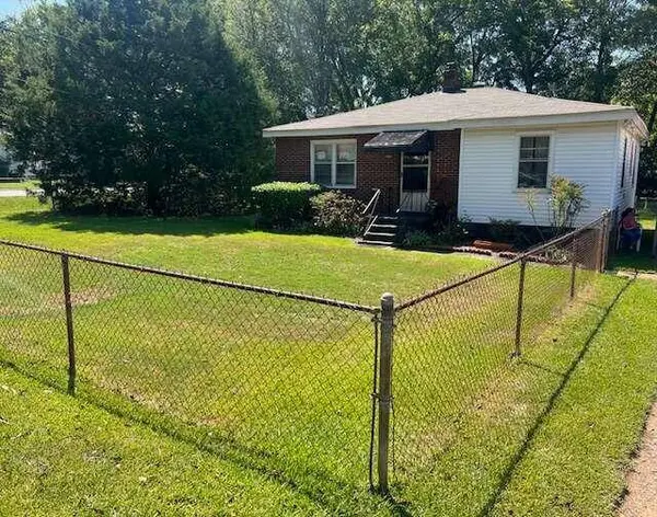 1068 Mclinden AVE SE, Smyrna, GA 30080