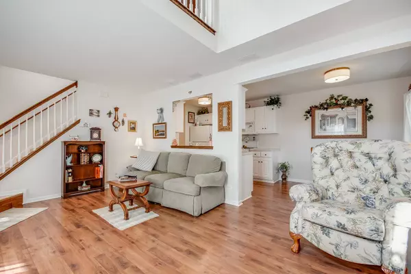 5356 Diamond Drive #B, Oak Forest, IL 60452