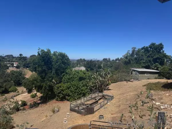 1205 Barbara, Vista, CA 92084