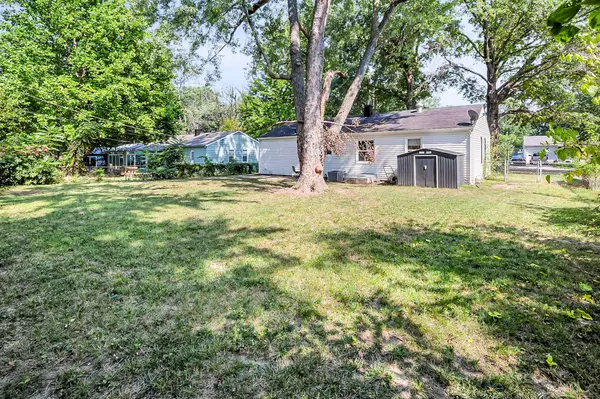 9012 E 74th Ter, Raytown, MO 64133-6433