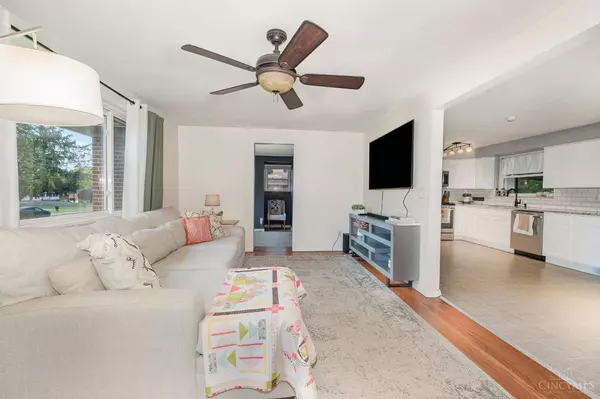 1086 Rainbow Trl, Miami Twp, OH 45150