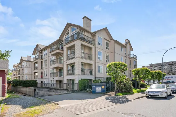 2772 CLEARBROOK RD #401, Abbotsford, BC V2T 6N6