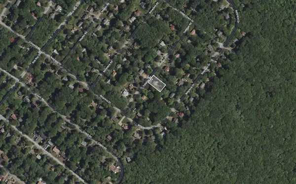 825 Trafalgar Rd, Tobyhanna, PA 18466-8269