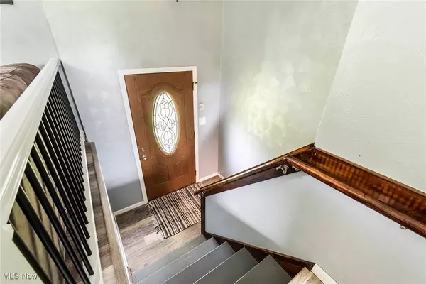 22029 N Benton RD W, North Benton, OH 44449