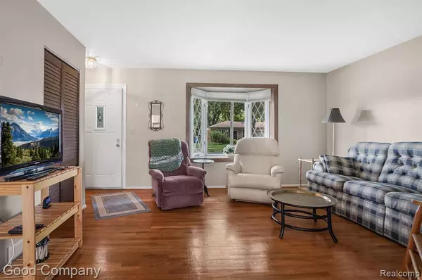 31618 FAIRFIELD Drive, Warren, MI 48088