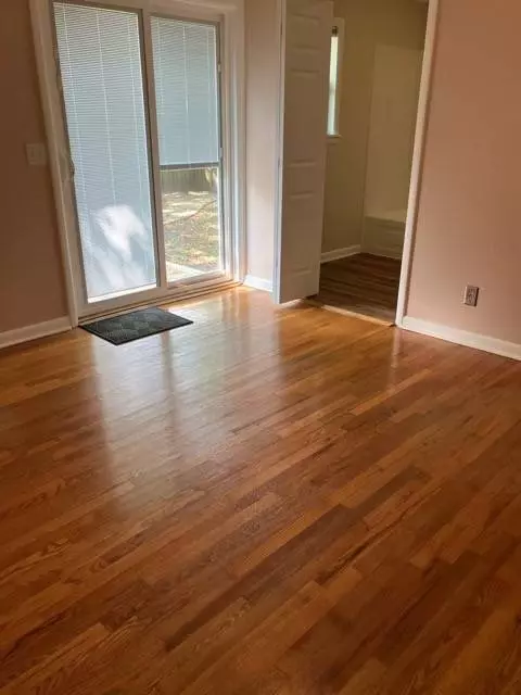 749 W Cato Springs Rd, Fayetteville, AR 72701