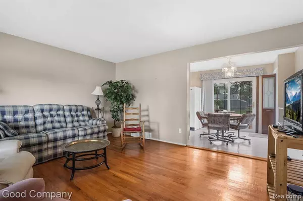 31618 FAIRFIELD Drive, Warren, MI 48088