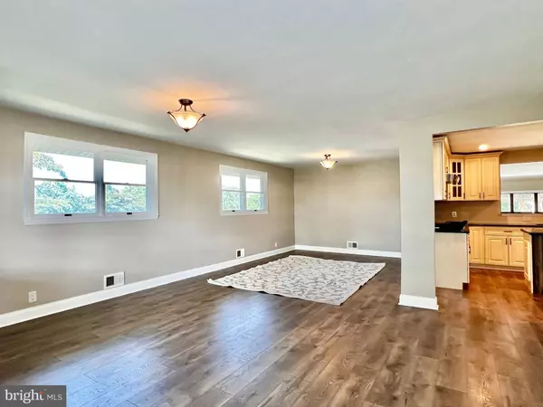 359 JESSUP RD, Thorofare, NJ 08086