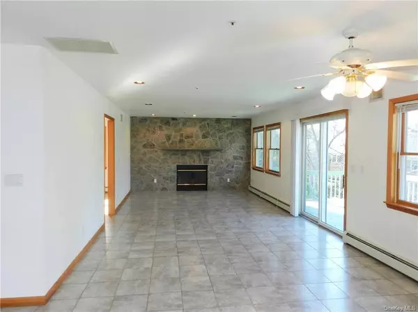 33 Gainsborg Ave, West Harrison, NY 10604-2740