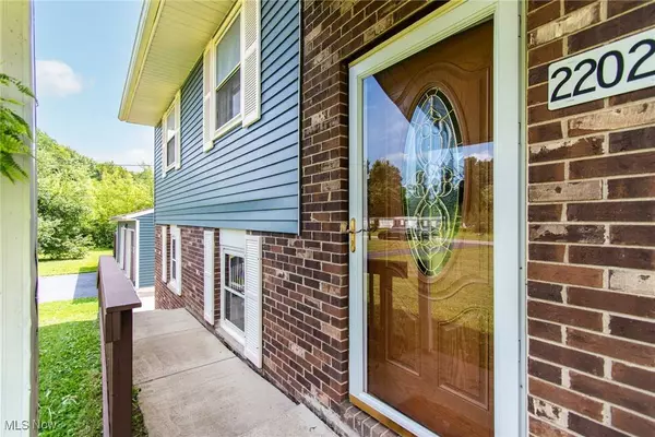 22029 N Benton RD W, North Benton, OH 44449