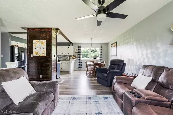 22029 N Benton RD W, North Benton, OH 44449