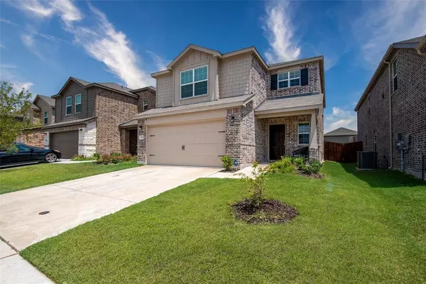 325 Hopson Street, Van Alstyne, TX 75495