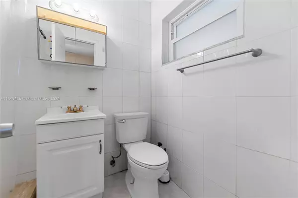 4835 SW 112th Ave, Miami, FL 33165