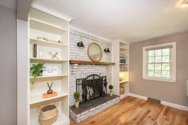 406 Smith St, North Attleboro, MA 02760