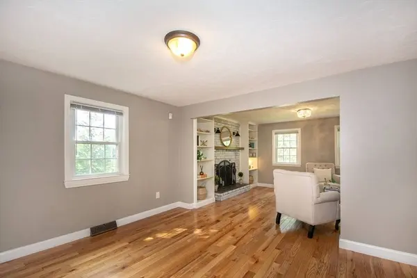 406 Smith St, North Attleboro, MA 02760