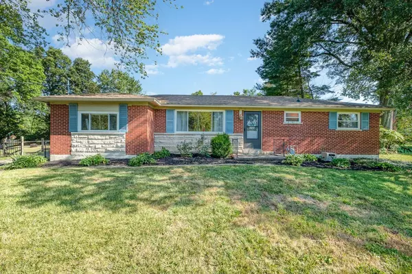 1086 Rainbow Trl, Miami Twp, OH 45150