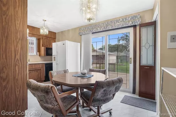 31618 FAIRFIELD Drive, Warren, MI 48088