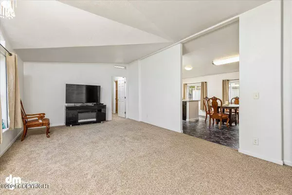 1200 W Dimond BLVD #1401, Anchorage, AK 99518