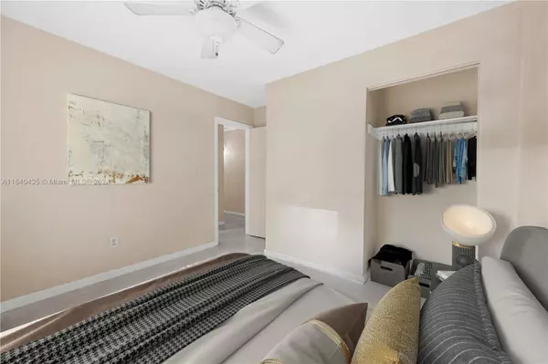 4835 SW 112th Ave, Miami, FL 33165