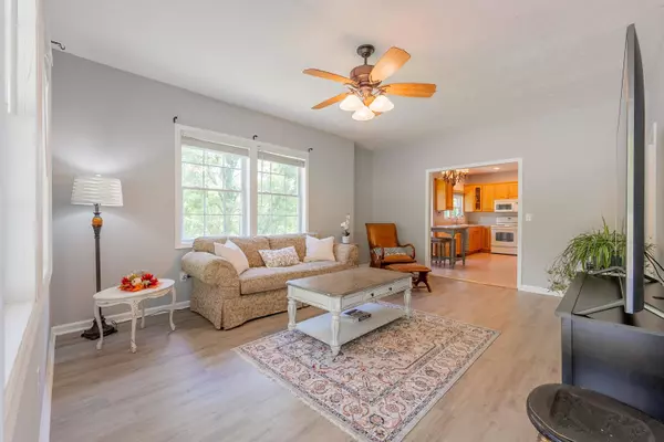 810 ELLETT RD, Blacksburg, VA 24060