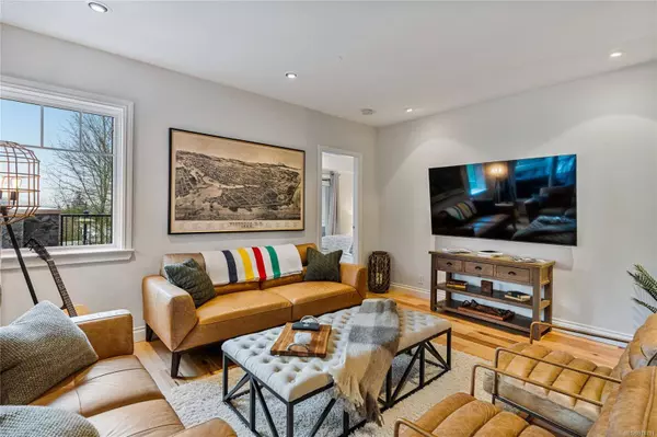 1335 Bear Mountain Pkwy #209, Langford, BC V9B 6T9