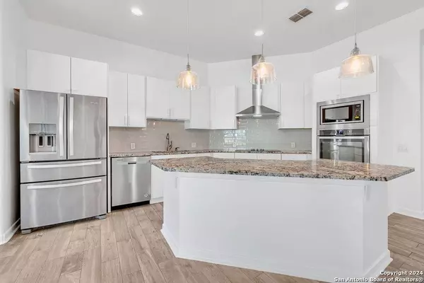 1303 SUMMERFIELD, San Antonio, TX 78258-3613