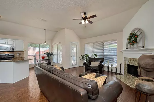 1708 Corvallis Trail, Arlington, TX 76006