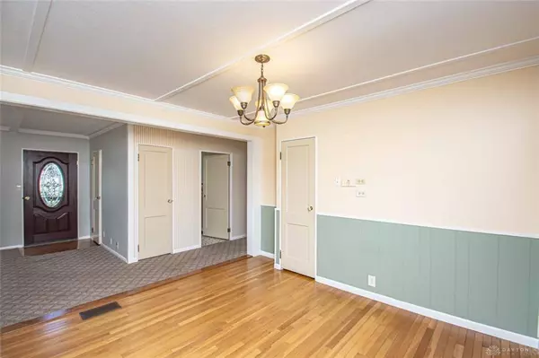 50 W Oak Street, West Alexandria, OH 45381