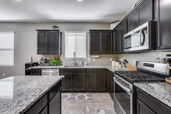 30076 W CLARENDON Avenue, Buckeye, AZ 85396